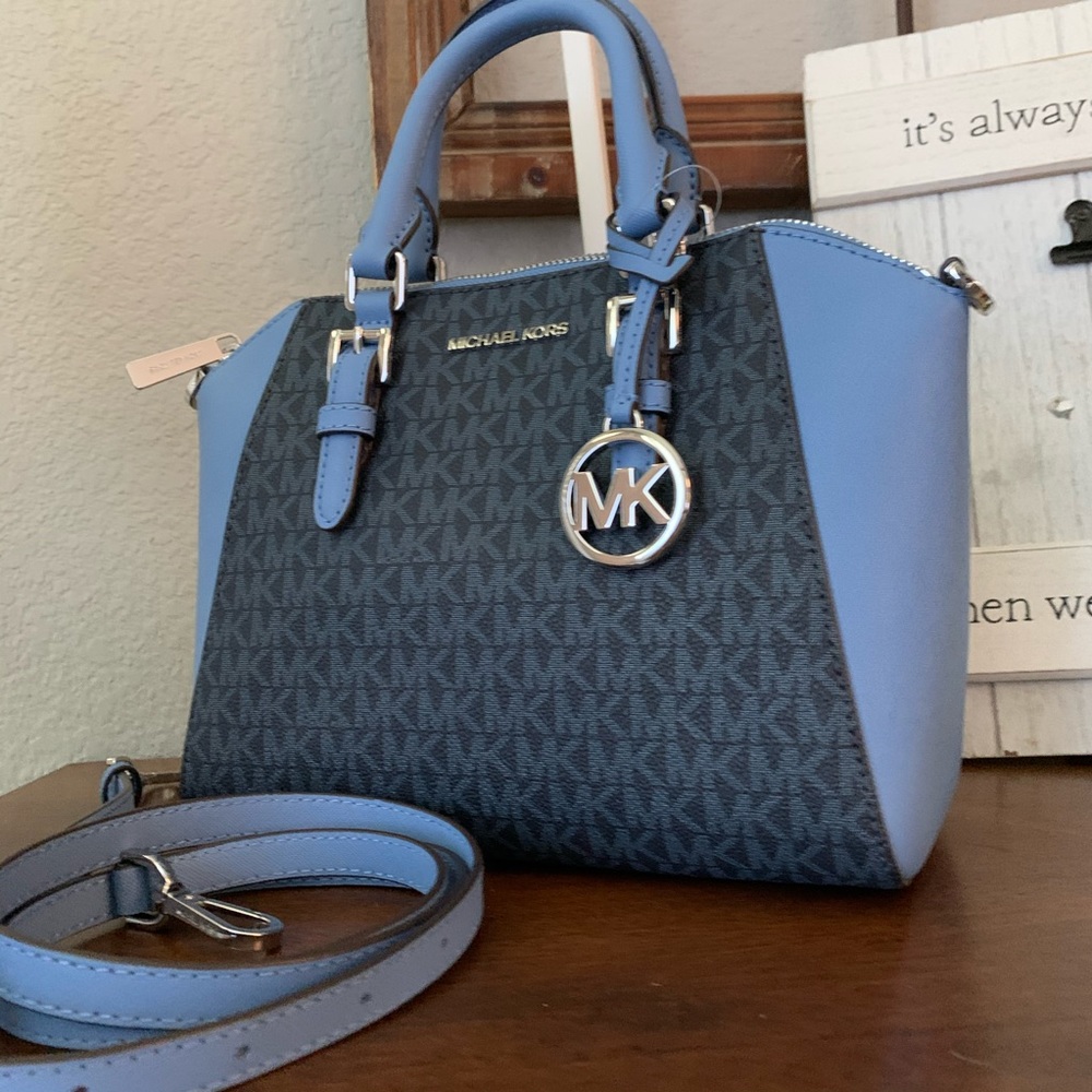 New MK 🦋 ciara medium bag